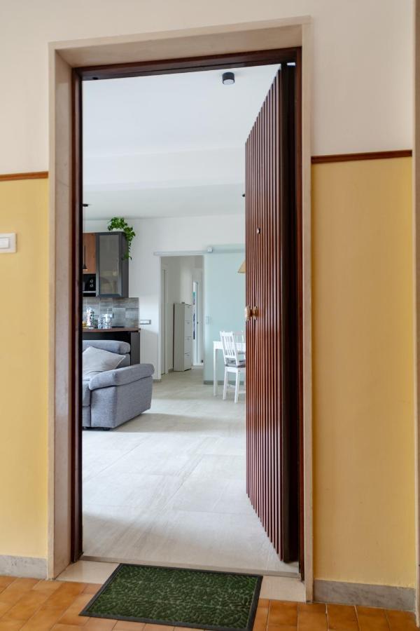 Appartamento Tutto Ristrutturato Terracina Exterior photo